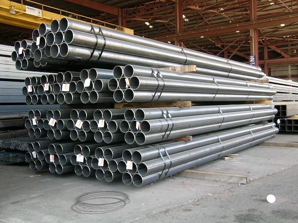 Thép ống có những ưu điểm và công dụng gì trong xây dựng